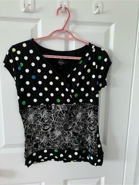 y2k Converse Black Polka Dot & Floral Short Sleeve Top with Multicolor Accents